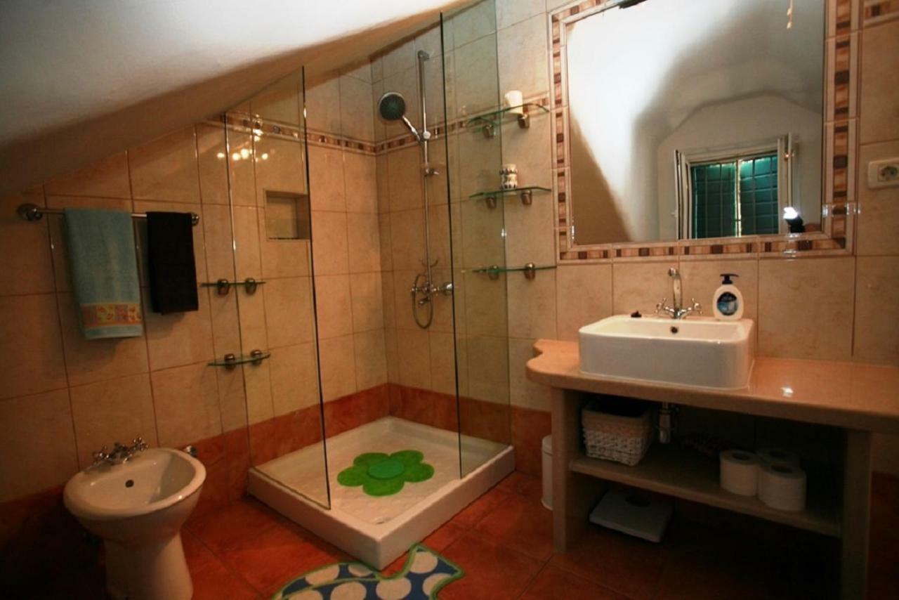 Deluxe Villa Sirena On The Beach With Pool Supetar Dış mekan fotoğraf