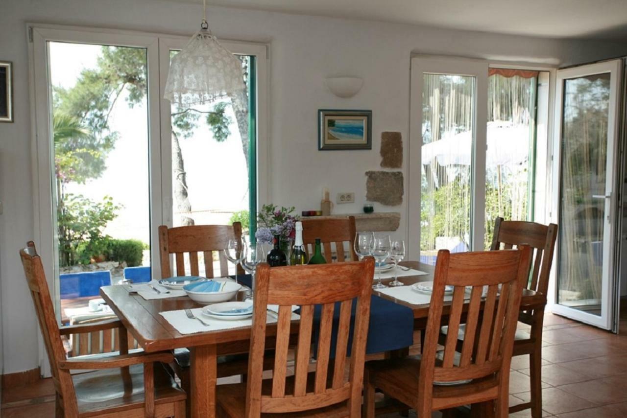 Deluxe Villa Sirena On The Beach With Pool Supetar Dış mekan fotoğraf